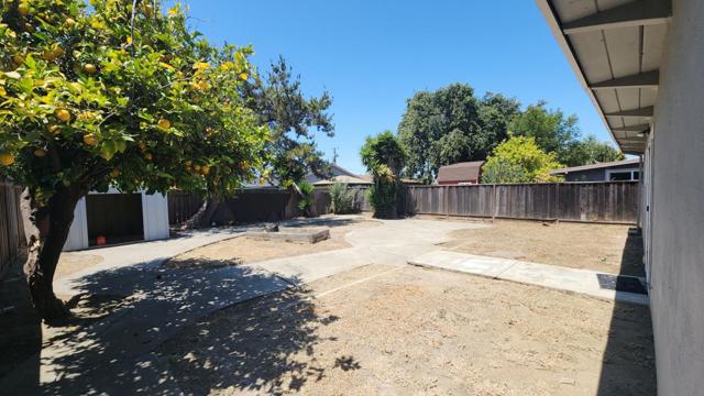 37109 Dondero Way, Fremont CA: https://media.crmls.org/mediaz/b4eea080-5850-464d-aa40-1005a91abeca.jpg