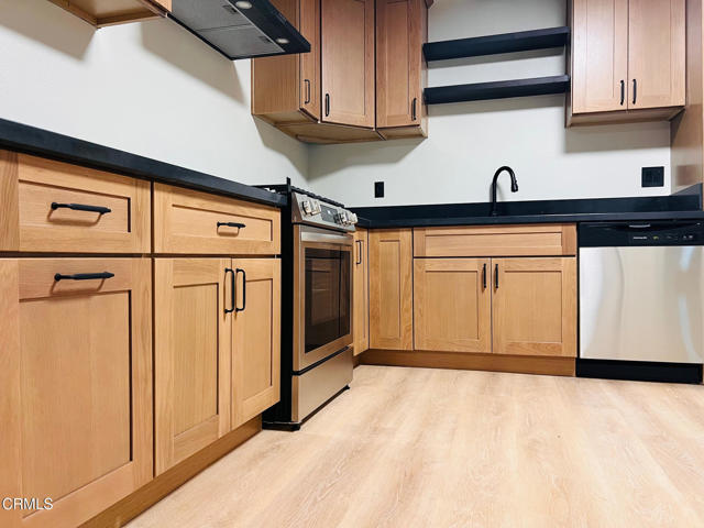 14064 Carnell Street, Whittier CA: https://media.crmls.org/mediaz/b4ef3e8c-eb5e-44cb-97ae-af0b3d2bfa71.jpg