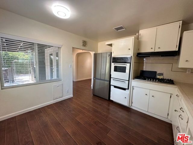499 E 12th Street, Beaumont CA: https://media.crmls.org/mediaz/b4efce7e-f9bd-4f40-9260-1703062aea70.jpg