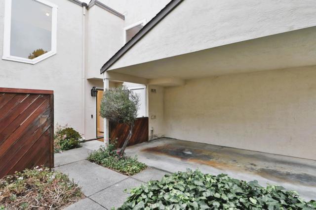 284 Rosewood Court, Hayward CA: https://media.crmls.org/mediaz/b4f02a6d-c3f1-43e3-9092-00669ff4c147.jpg