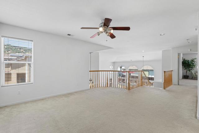 1515 Dovetail Way, Gilroy CA: https://media.crmls.org/mediaz/b4f0686e-ff71-419c-baee-c795cee5cb5e.jpg