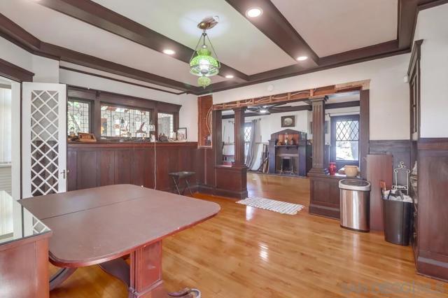 305 F Avenue, National City CA: https://media.crmls.org/mediaz/b4f17d06-8276-4310-bda5-9db6a2b6bf03.jpg