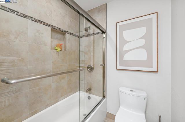 7864 Fairoaks Dr, Pleasanton CA: https://media.crmls.org/mediaz/b4f1b7d0-7649-495e-ac45-718912e7b85e.jpg