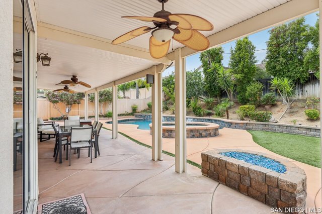 24641 Lincoln AVE, Murrieta CA: https://media.crmls.org/mediaz/b4f206ca-c4f0-45e0-bbd3-b80af31af3a6.jpg