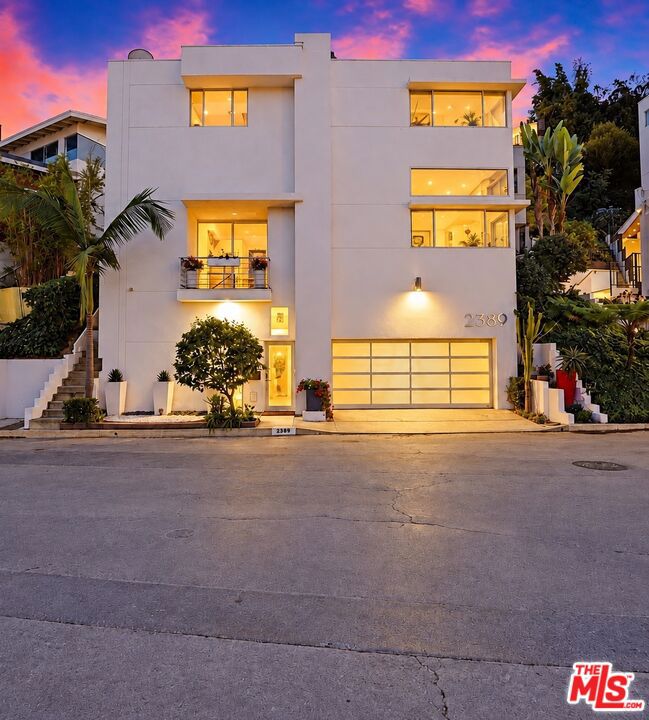 2389 Lyric Avenue — image 1
