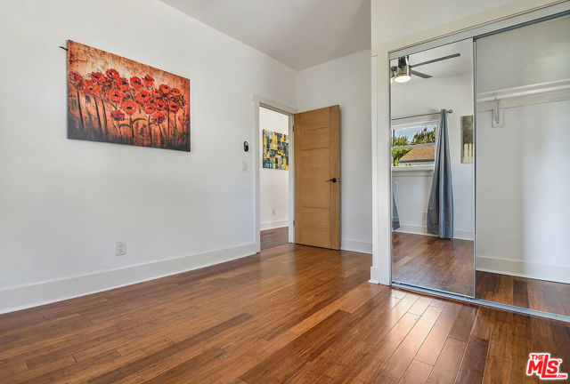 1101 W 18th Street, Los Angeles CA: https://media.crmls.org/mediaz/b4f24504-f8b3-48ab-85c8-2ccf9e4ffcb6.jpg