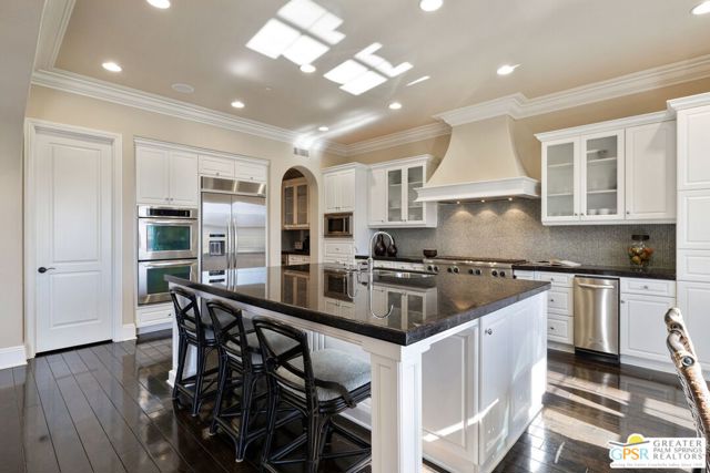 4420 Esplanade Lane, Palm Springs CA: https://media.crmls.org/mediaz/b4f34677-9c67-46b3-b886-da6c3339615d.jpg