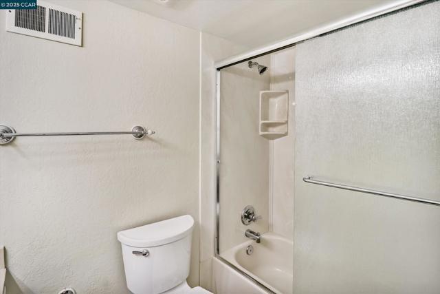 1598 Schenone Ct, Concord CA: https://media.crmls.org/mediaz/b4f45133-1457-4e60-b47d-0930dd7a01d9.jpg