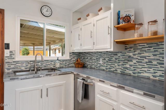 10-web-or-mls-10 - Kitchen