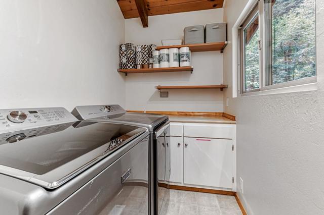 200 View Road, Felton CA: https://media.crmls.org/mediaz/b4f4fde4-4753-4d2d-b949-865c1b5c1681.jpg