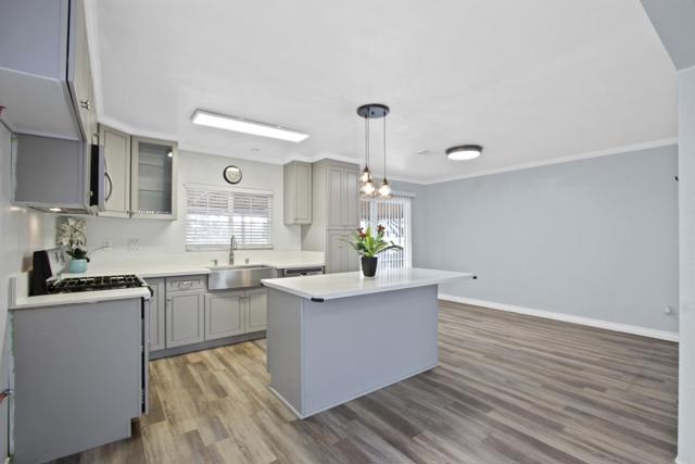 718 E TURMONT, Carson CA: https://media.crmls.org/mediaz/b4f63794-7659-48ec-8548-8f43a5fc9ef9.jpg