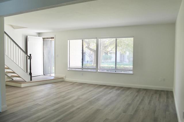 Detail Gallery Image 3 of 20 For 2746 via Tulipan, Carlsbad,  CA 92010 - 4 Beds | 3/1 Baths