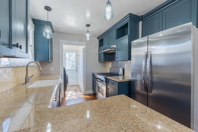 116 Oak Street, Salinas CA: https://media.crmls.org/mediaz/b4f763a6-c216-4475-9b6a-ef733b0a7918.jpg