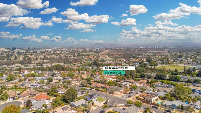6547 Radcliffe Drive, San Diego CA: https://media.crmls.org/mediaz/b4f87b45-17b3-4232-b15f-114203a59a6e.jpg