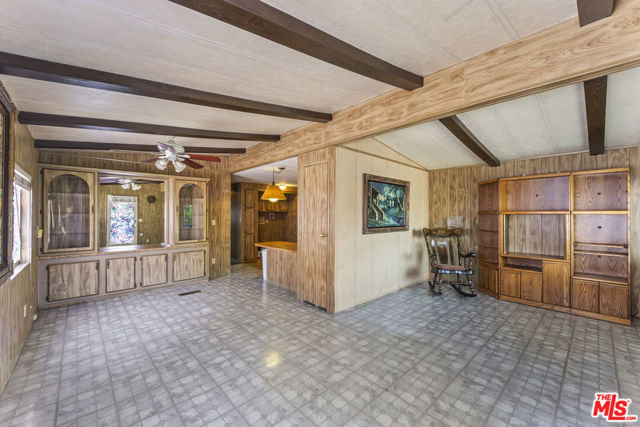 6545 Wilbur Avenue, 18 photo 3