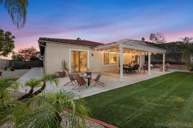 2690 Ponderosa Ct, Escondido CA: https://media.crmls.org/mediaz/b4f92f19-bdc6-45f7-8849-68e1b65d8680.jpg