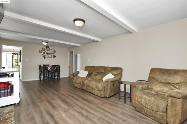 3194 Ameno Rd, Concord CA: https://media.crmls.org/mediaz/b4f931a4-908a-4da8-94b9-6c7ecc8083b1.jpg