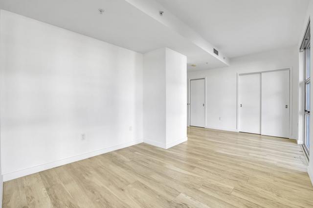 175 W Saint James Street, San Jose CA: https://media.crmls.org/mediaz/b4f94313-f5d7-4511-8bbe-37e6c7d34b1e.jpg