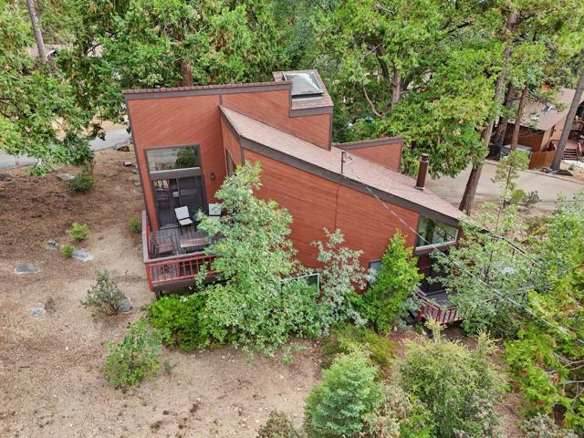 24918 Fern Valley Road, Idyllwild CA: https://media.crmls.org/mediaz/b4f959e6-564a-4bc6-bb51-cf31d5c2c8c8.jpg