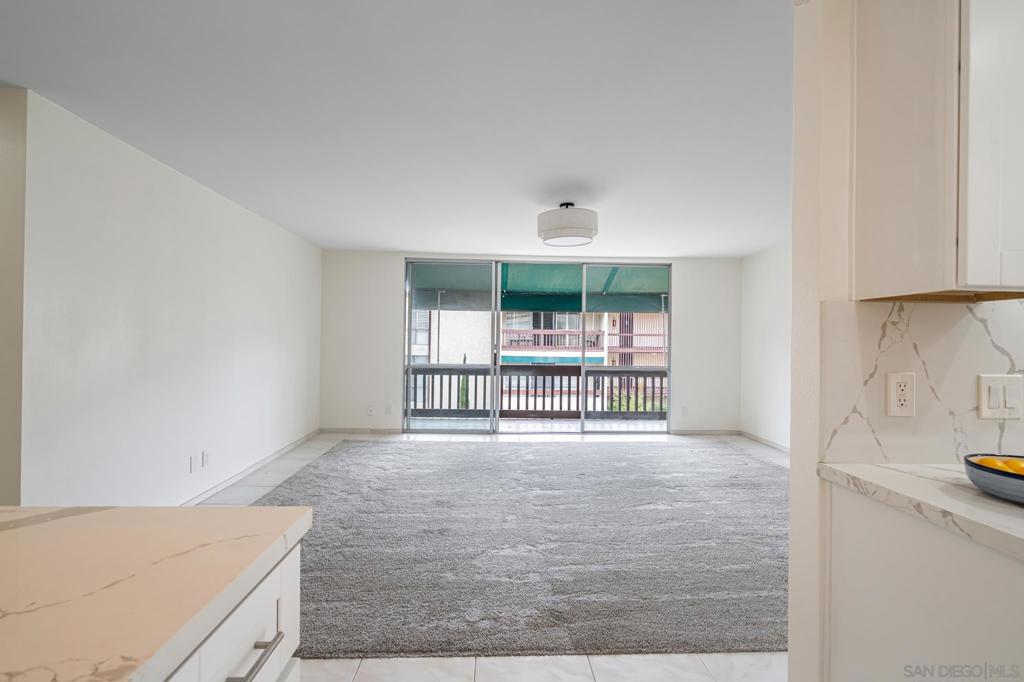6455 La Jolla Blvd - photo 12