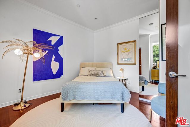 1153 N Formosa Avenue, Los Angeles CA: https://media.crmls.org/mediaz/b4fd295c-a9a6-42b2-aae0-2db6f1134d0d.jpg