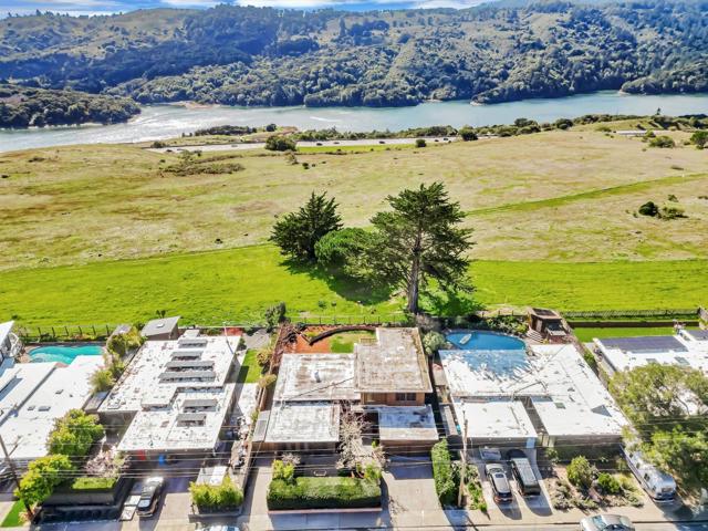 1760 Lexington Avenue, San Mateo CA: https://media.crmls.org/mediaz/b4fdaa18-5779-4b36-8601-21fde5bb4363.jpg