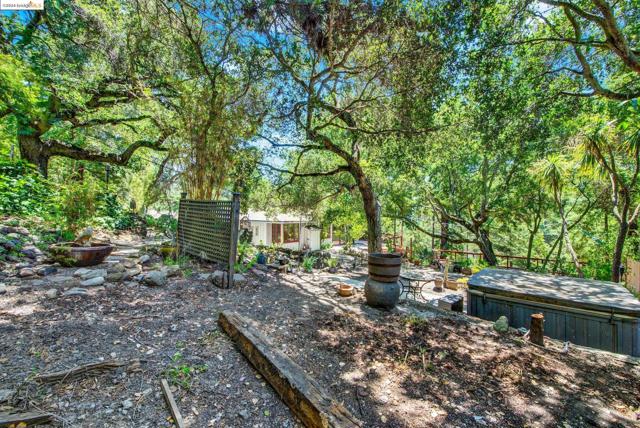 Image 51 of 60 For 2976 Joaquin Miller Rd