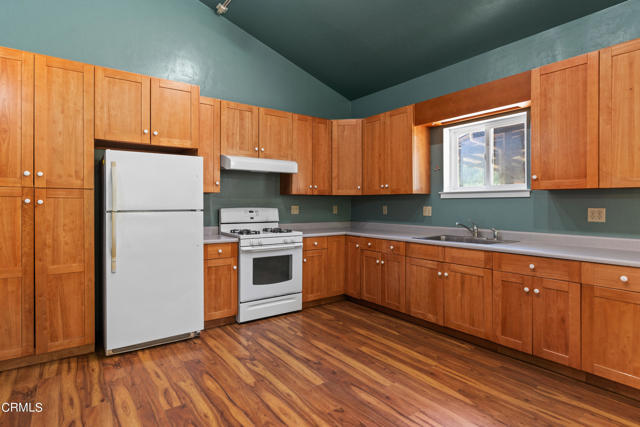 Image 44 of 55 For 29100 Comptche Ukiah Road