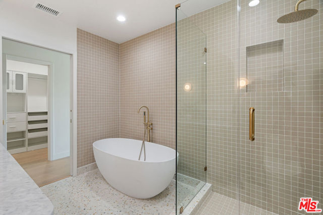 4731 Don Miguel Drive, Los Angeles CA: https://media.crmls.org/mediaz/b4fe95a8-f36d-4472-88f7-2fc2b9464c7a.jpg