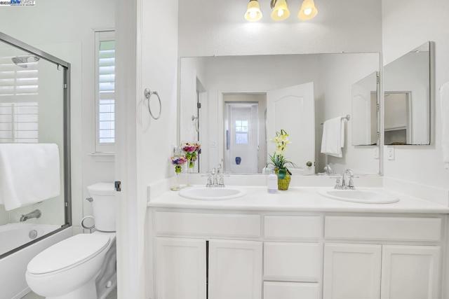 200 ARDEN CT, San Ramon CA: https://media.crmls.org/mediaz/b4ff54c4-c3a8-4924-b1dc-7e2c3682ef9a.jpg