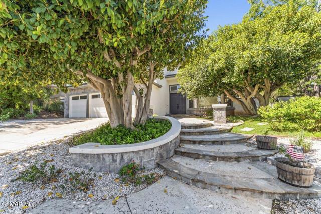 25 Humboldt Street, Simi Valley CA: https://media.crmls.org/mediaz/b4ff8bb0-a5e2-43e2-b98c-79151ebd5c79.jpg
