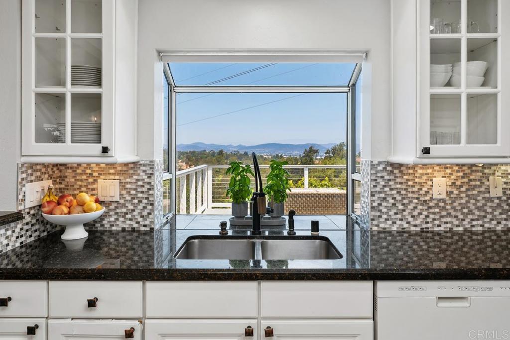 1629 Via Allondra - photo 6