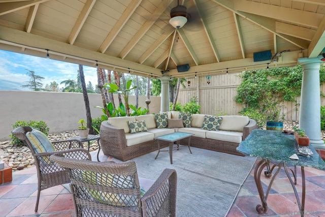 16879 Saint Andrews Drive, Poway CA: https://media.crmls.org/mediaz/b500eff2-94cc-4453-ae6a-adff5041afd3.jpg