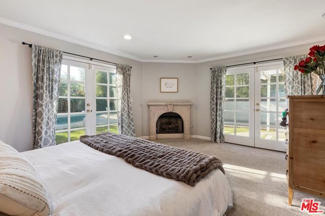 4219 Saugus Avenue, Sherman Oaks CA: https://media.crmls.org/mediaz/b50106e1-a697-4759-9e22-4799ceb9c751.jpg