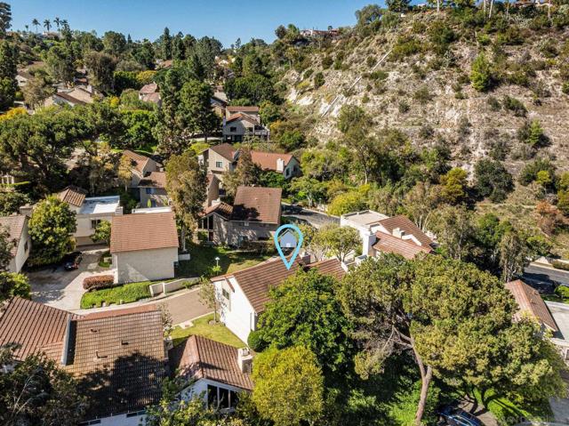 4430 Caminito Ocio, San Diego CA: https://media.crmls.org/mediaz/b50217b3-95cc-4a8a-a12d-4a4a69ef05cb.jpg
