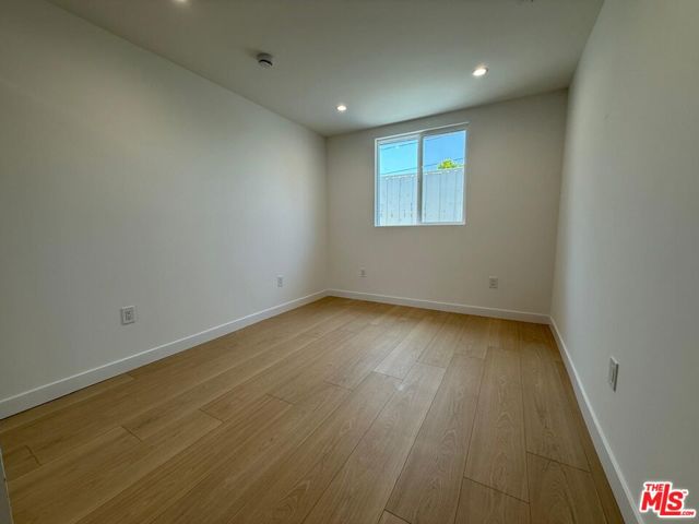 5759 1/2 Lemp Avenue, North Hollywood CA: https://media.crmls.org/mediaz/b5028d51-1111-4ccd-bad0-545258b25da1.jpg
