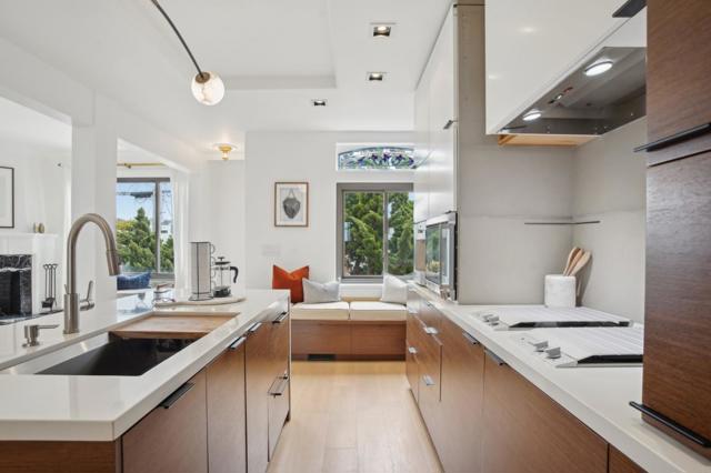 2183 45th Avenue, San Francisco CA: https://media.crmls.org/mediaz/b50312f0-31ea-4d05-bb6f-87f3b548d7d5.jpg