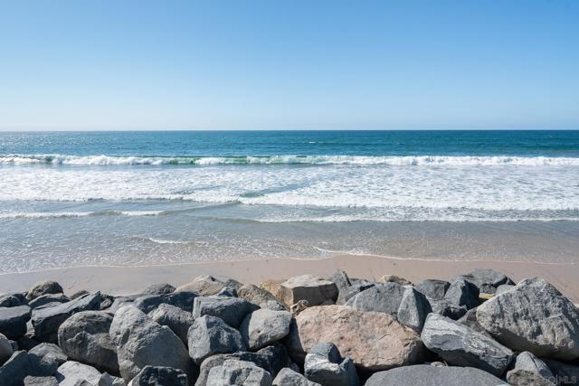 1680 Seacoast Drive, Imperial Beach CA: https://media.crmls.org/mediaz/b5034443-1e48-4b36-bf20-52bbfdbfe4cb.jpg