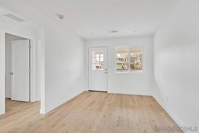 4922 Muir Ave, San Diego CA: https://media.crmls.org/mediaz/b503790f-c78d-4559-95c8-6b1fb78bfe85.jpg