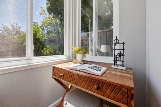 704 Prescott Lane, Foster City CA: https://media.crmls.org/mediaz/b5042003-46b3-4ab5-a558-75a5c1719e43.jpg