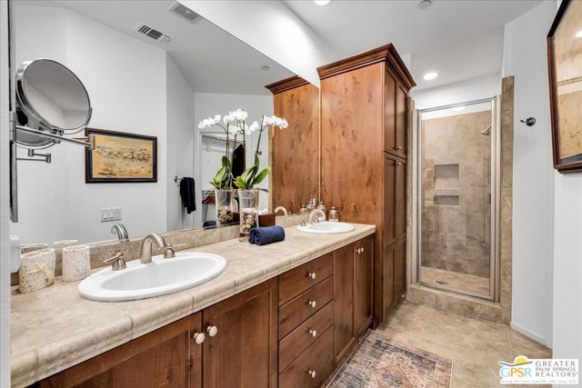 366 Terra Vita, Palm Springs CA: https://media.crmls.org/mediaz/b5049f4a-1b17-48a5-be16-500079b48aeb.jpg