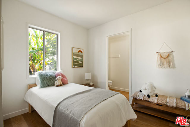4803 Gambier Street, Los Angeles CA: https://media.crmls.org/mediaz/b504a0d1-99ff-429d-8cc4-9baf9c34e26b.jpg