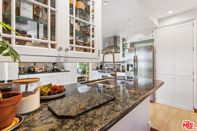 4157 Tivoli Avenue, Los Angeles CA: https://media.crmls.org/mediaz/b504cdf0-2bab-4407-b1ec-97d38606c9fa.jpg