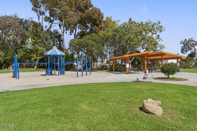 566 Ebbtide Circle, Port Hueneme CA: https://media.crmls.org/mediaz/b504f5d7-c6a2-47a6-b176-0d2af3ff35b9.jpg