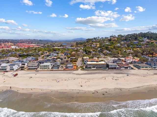 2150 Balboa Ave, Del Mar CA: https://media.crmls.org/mediaz/b5052030-d419-421f-9b7c-f32d65636c52.jpg