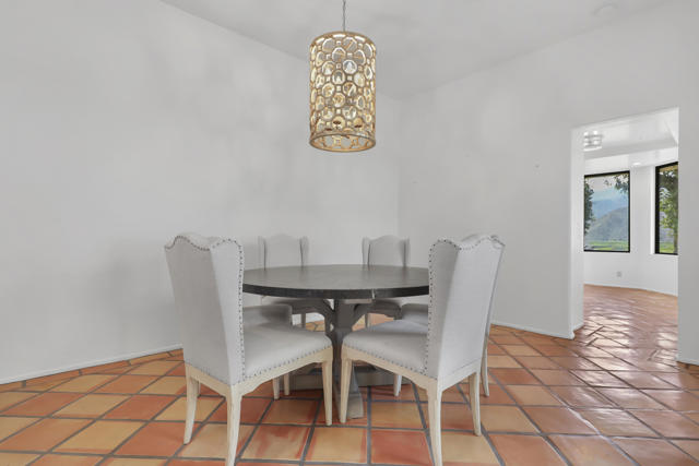 50181 Calle Maria, La Quinta CA: https://media.crmls.org/mediaz/b5056007-db1e-4cef-ae86-fbd5d93c97d1.jpg