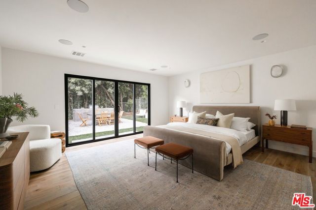 3546 Weslin Avenue, Sherman Oaks CA: https://media.crmls.org/mediaz/b5062c1d-88dd-4146-bd55-765f624cbacc.jpg