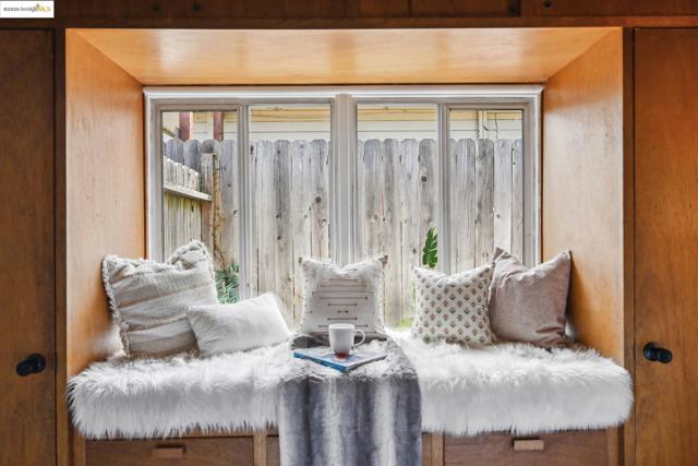 4125 Miflin Ave, El Sobrante CA: https://media.crmls.org/mediaz/b506ec85-ffcc-4709-bbd2-b9536efbe9ef.jpg