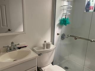950 71st Avenue, Oakland CA: https://media.crmls.org/mediaz/b5073a6e-4f12-4316-b7d7-acd5afe1e01d.jpg