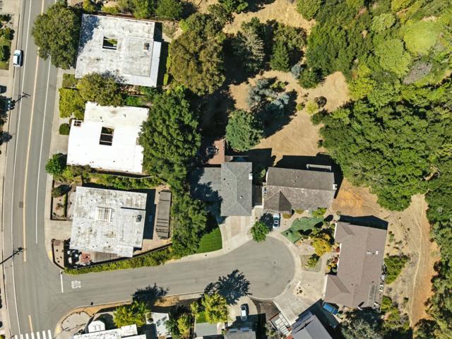 5529 Feather Court, Castro Valley CA: https://media.crmls.org/mediaz/b508826e-a6e4-42bc-9a17-36433acc3122.jpg